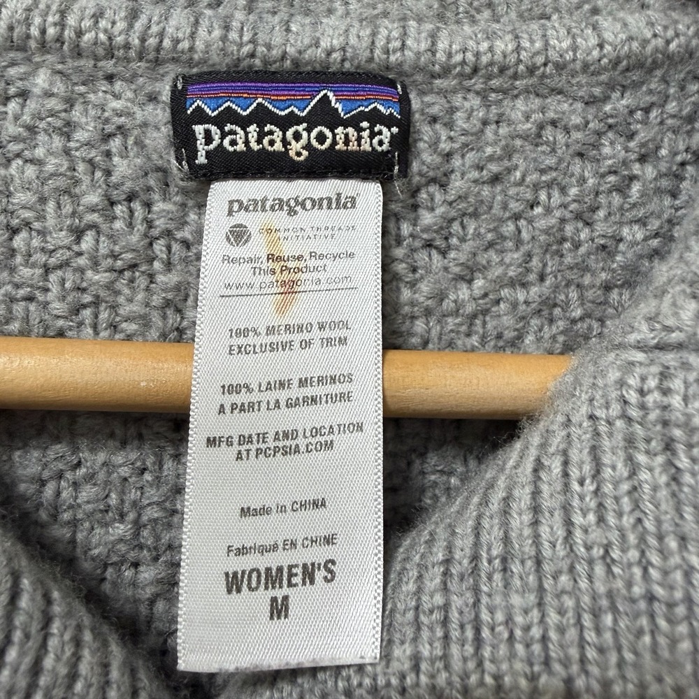 Patagonia Womens Merino Wool Long Spread Collar Cardigan Size M Gray Turtleneck - Picture 6 of 7